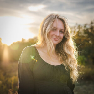 Thoughtful Carmel senior picture planning allows time for multiple outfits and locations